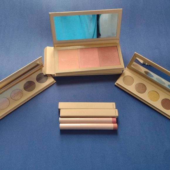 KKW Beauty Other - KKW BEAUTY PALETTES LIP CRAYONS (CELESTIAL SKY COLLECTION) NIB